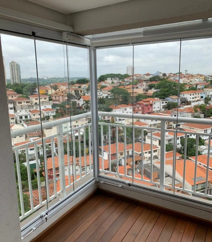 Fechamento de sacada com vidro em Santo André